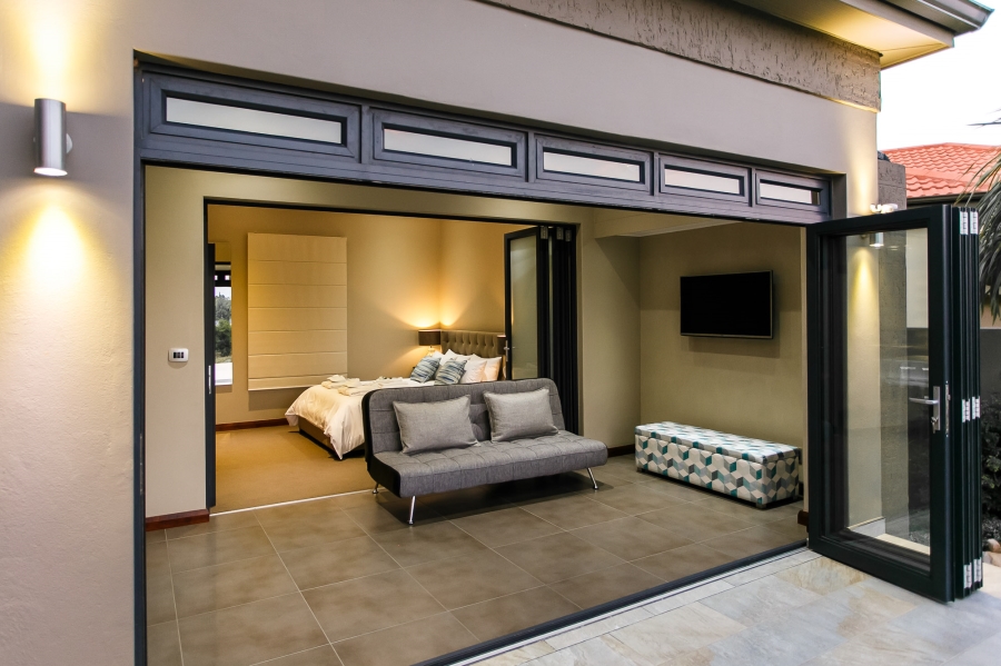 5 Bedroom Property for Sale in Oewersig Western Cape